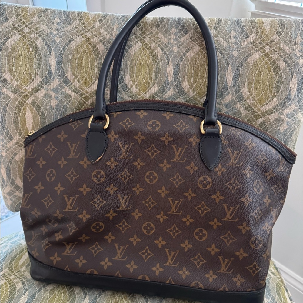 VINTAGE Louis Vuitton Lock It Horizontal